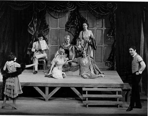 04-083 (click for large image)