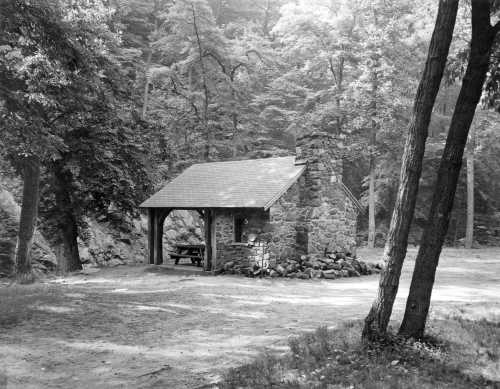 44-393 (click for large image)