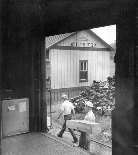 44-443 (click for large image)